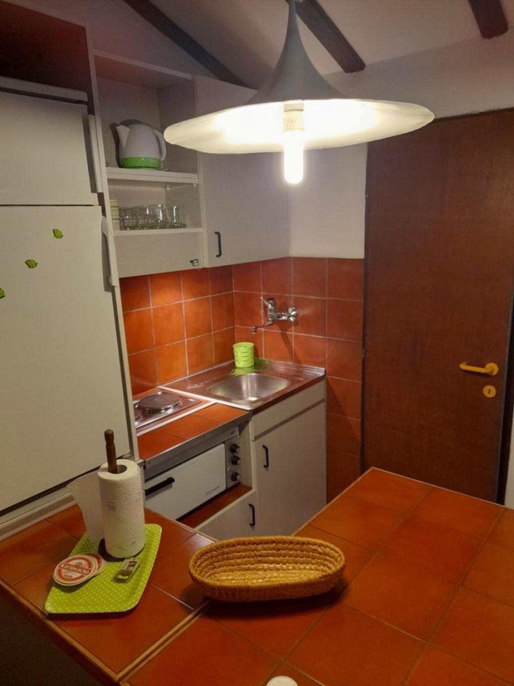 Apartment Danka - Affordable And At The Beach Brist Exterior photo